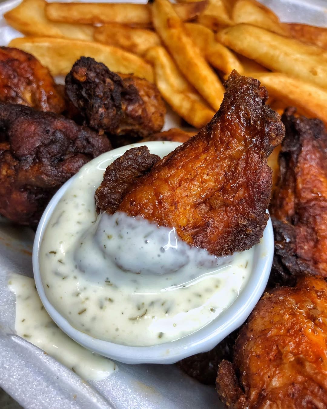 Crispy wings with house dip